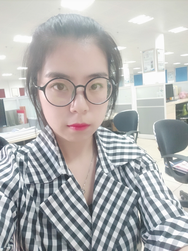 莹莹的第一张照片--石家庄中老年相亲网