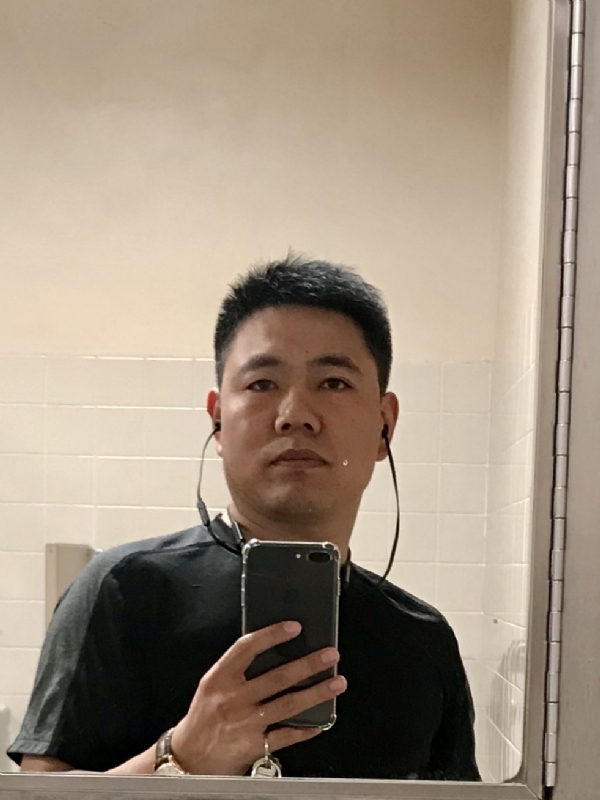 张智博的第一张照片--石家庄中老年相亲网